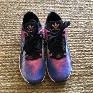 Men’s Adidas Torsion Shoes Size 9